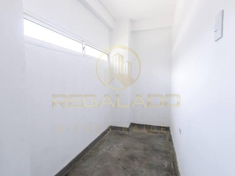 Zona Este Edificio Comercial Sector La Lago Calle 76
