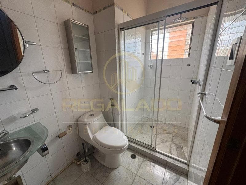 Zona Este Apartamento Edificio Toki Eder Avenida 2A - 6